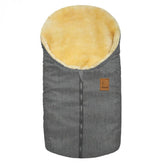 Kleiner Lammfellfußsack "Eisbärchen"